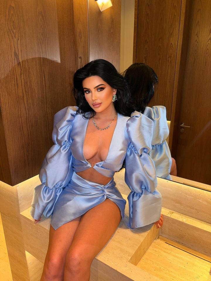 Aurieta Dramatic Sleeve Top Baby Blue