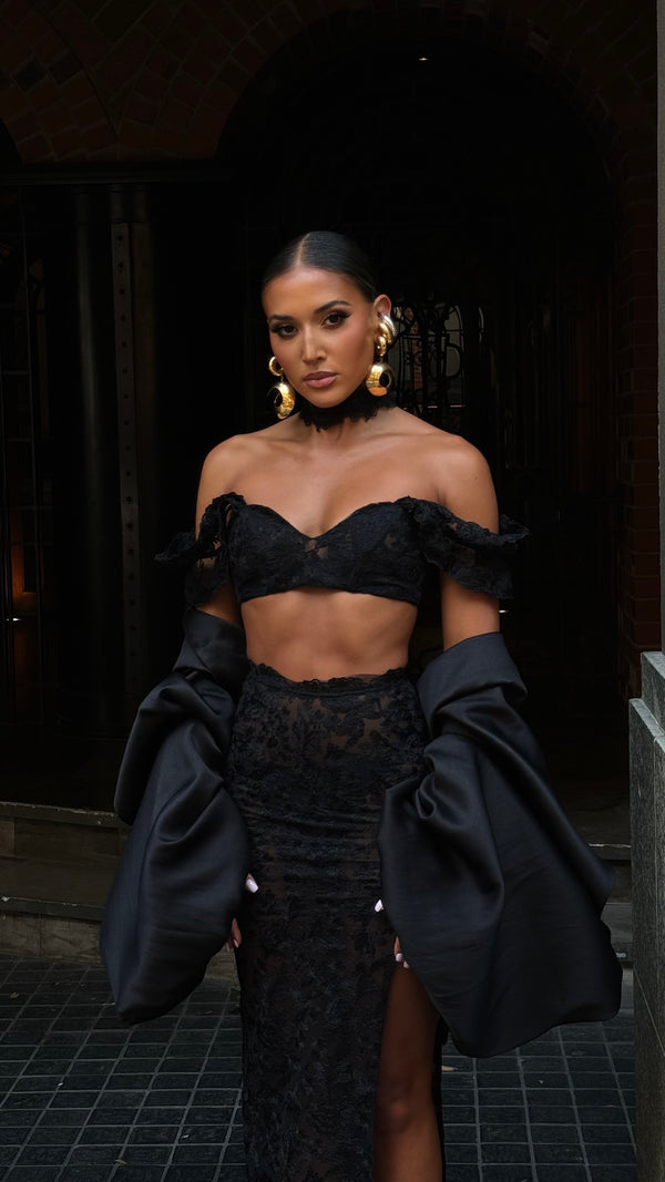 La Bonita Black Lace Long Skirt